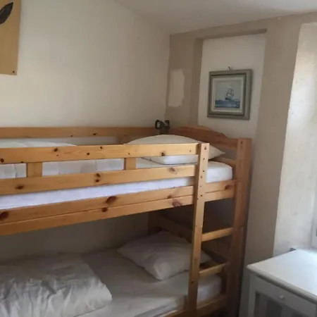Maison Renovee Avec Terrasse, Cour Et Wifi Au Coeur De - Fr-1-544-5 *
