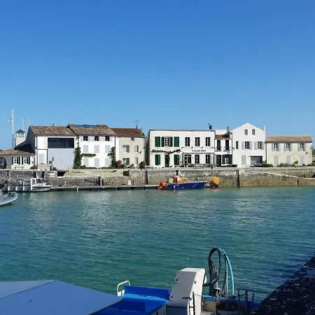 Maison Renovee Avec Terrasse, Cour Et Wifi Au Coeur De - Fr-1-544-5 * Saint-Martin-de-Ré