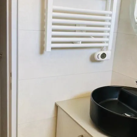 Maison Renovee Avec Terrasse, Cour Et Wifi Au Coeur De - Fr-1-544-5 Nyaraló Saint-Martin-de-Ré